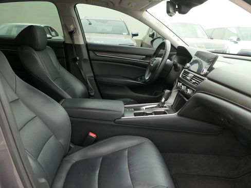 Used 2018 Honda Accord EX-L image 25
