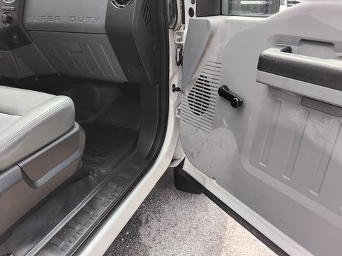 Used 2013 Ford F450 XL image 17