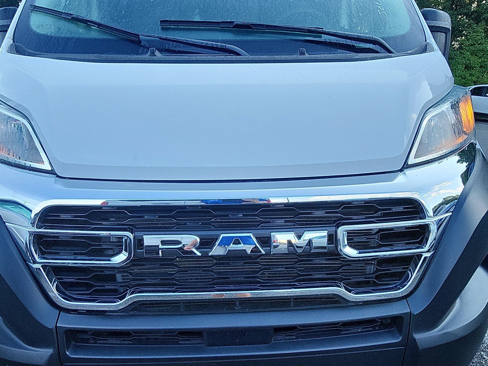 Used 2025 RAM ProMaster 2500 w/ U-Haul Equipment Group FWD image 11