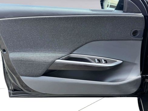 Used 2025 Lucid Air Pure RWD image 20