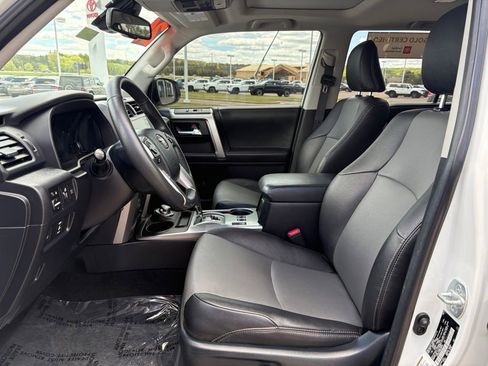 Certified 2021 Toyota 4Runner SR5 Premium w/ Moonroof Package AWD/4WD image 12