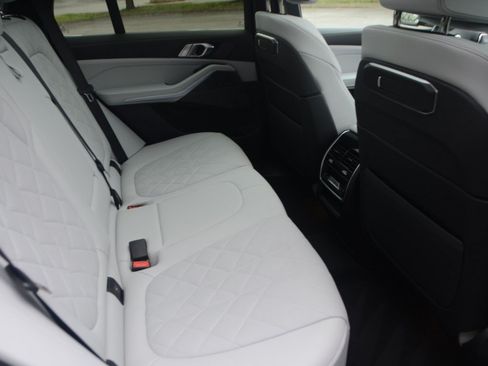 Used 2026 BMW X5 xDrive40i w/ Climate Comfort Package AWD/4WD image 14