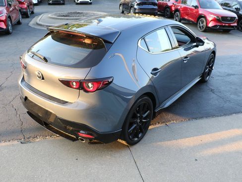 Used 2026 MAZDA MAZDA3 2.5 S Hatchback w/ Appearance Package FWD image 4