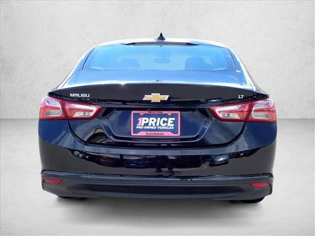 Used 2022 Chevrolet Malibu LT FWD image 3