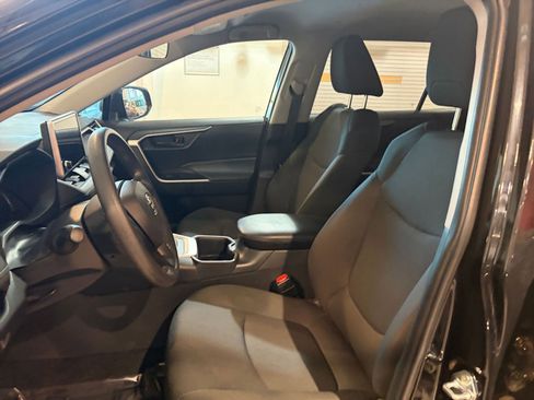 Used 2025 Toyota RAV4 LE image 25