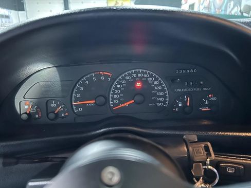 Used 1994 Chevrolet Camaro Z28 RWD image 17