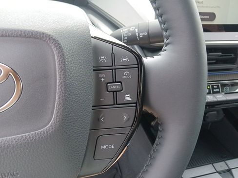 New 2026 Toyota Prius Limited FWD image 20