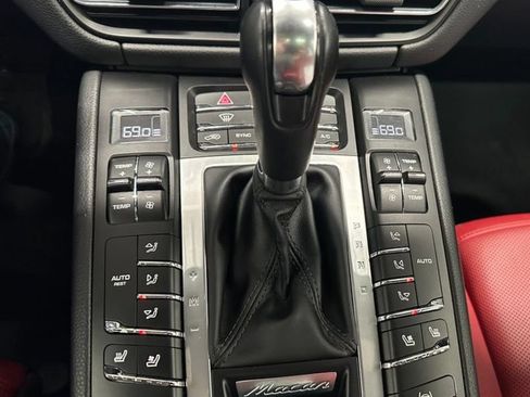 Used 2019 Porsche Macan AWD/4WD image 20