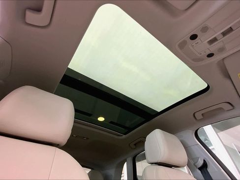 Used 2020 Audi Q3 2.0T Premium w/ Convenience Package image 14