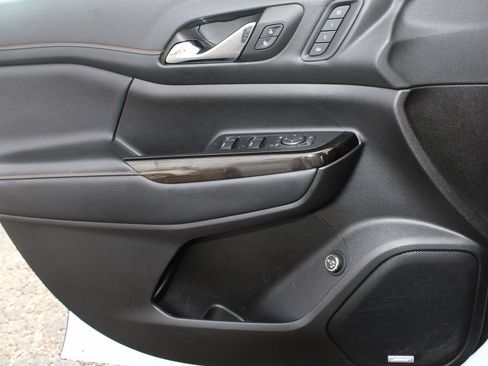 Used 2023 GMC Acadia AT4 w/ Technology Package image 14