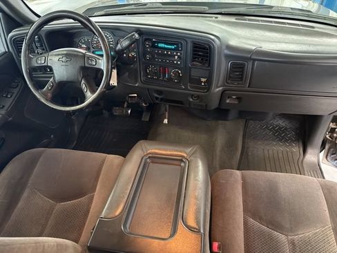 Used 2007 Chevrolet Silverado 2500 LT w/ Heavy-Duty Power Package AWD/4WD image 15