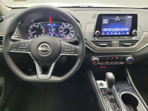 Used 2023 Nissan Altima 2.5 SV image 22