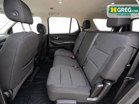 Used 2021 Chevrolet Traverse LS FWD image 16