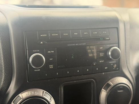 Used 2013 Jeep Wrangler Unlimited Sport image 16