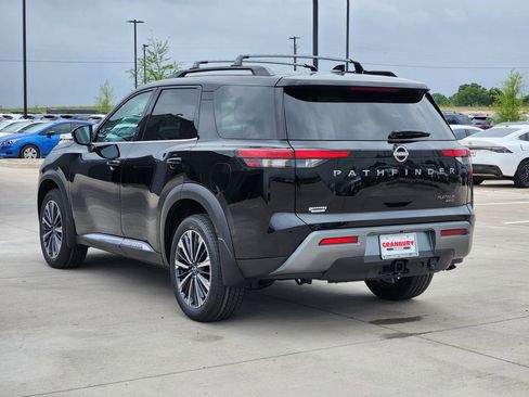 New 2026 Nissan Pathfinder Platinum AWD/4WD image 4