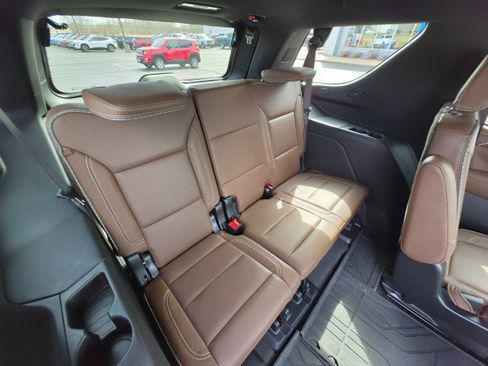 Used 2024 Chevrolet Tahoe High Country w/ Advanced Technology Package image 20