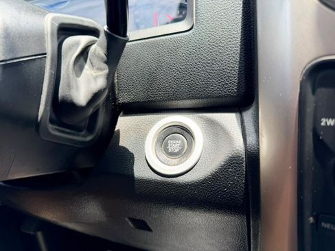 Used 2017 RAM 3500 Laramie w/ Convenience Group AWD/4WD image 31
