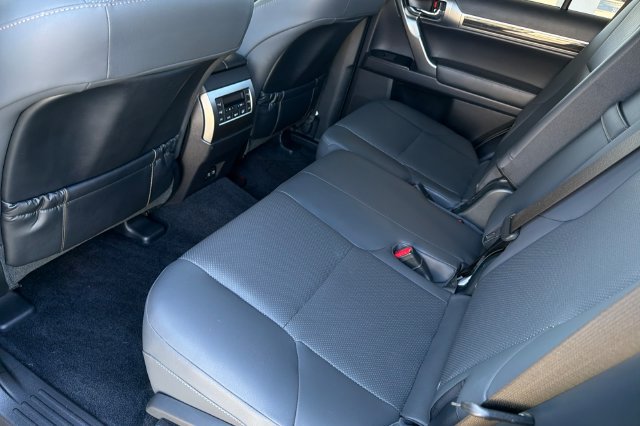 Used 2022 Lexus GX 460 Premium w/ Premium Package AWD/4WD image 13