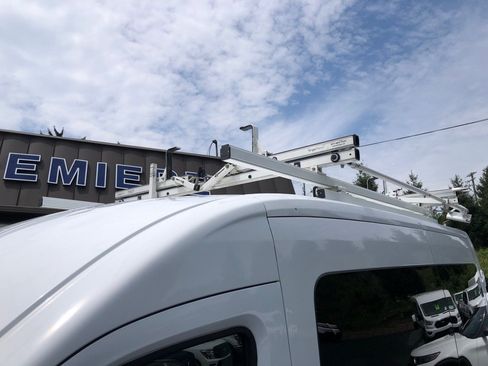 Used 2019 Ford Transit 150 XLT RWD image 13