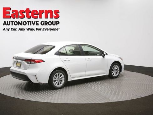 Used 2024 Toyota Corolla LE w/ LE Convenience Package FWD image 41