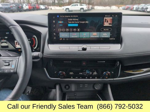 Used 2024 Nissan Rogue SL image 17