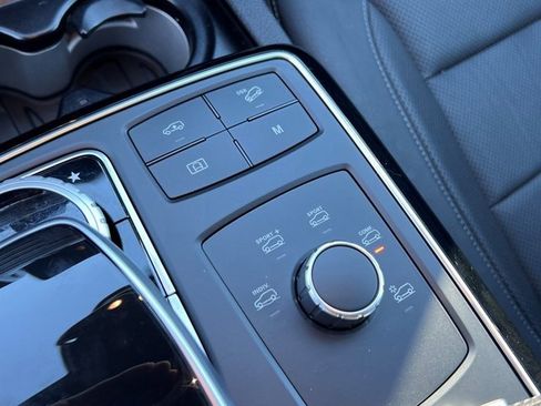 Used 2017 Mercedes-Benz GLE 43 AMG 4MATIC image 33