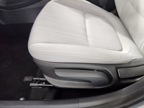 Used 2022 Hyundai Kona SEL AWD/4WD image 13