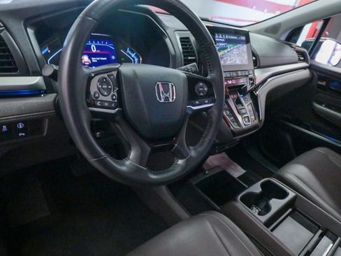 Used 2023 Honda Odyssey Touring image 12