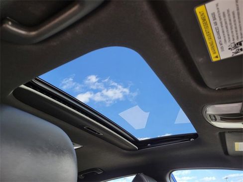 Used 2019 Hyundai Elantra Sport w/ Cargo Package image 10