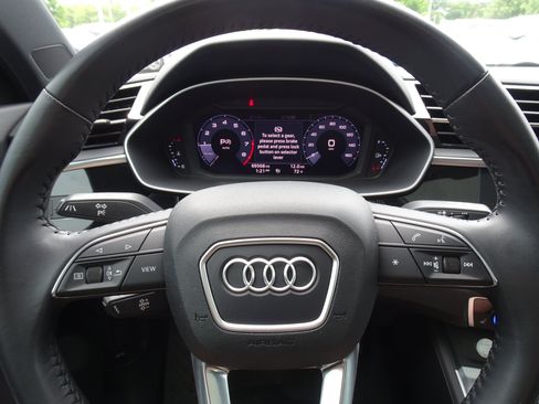Used 2020 Audi Q3 2.0T Premium Plus w/ Premium Plus Package AWD/4WD image 15
