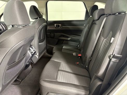 New 2026 Kia Sorento LX image 36