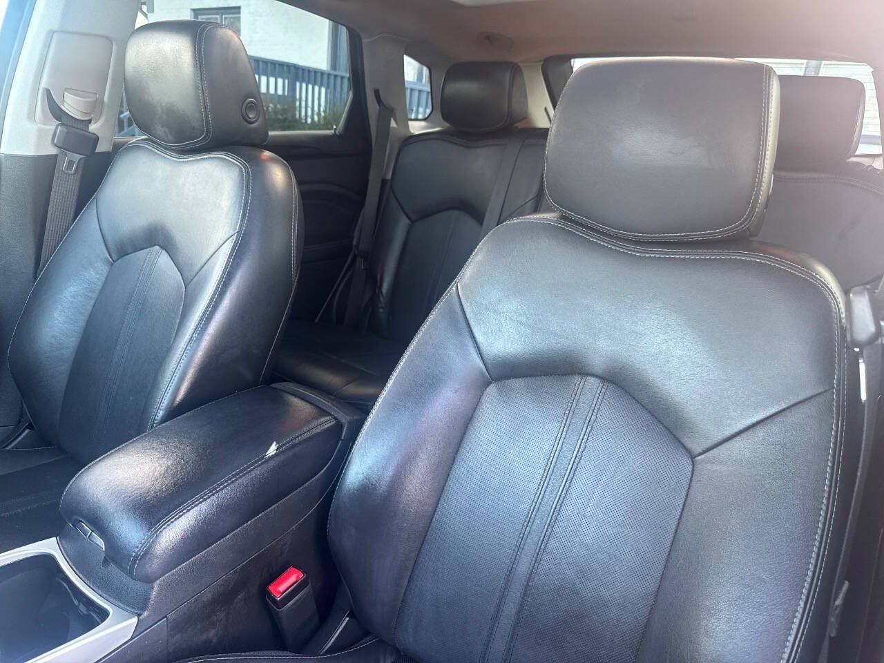 Used 2014 Cadillac SRX Luxury w/ Driver Awareness Package FWD image 26