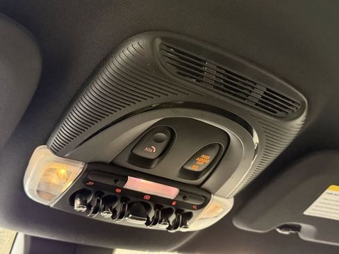 Used 2019 MINI Cooper Countryman w/ Storage Package FWD image 19