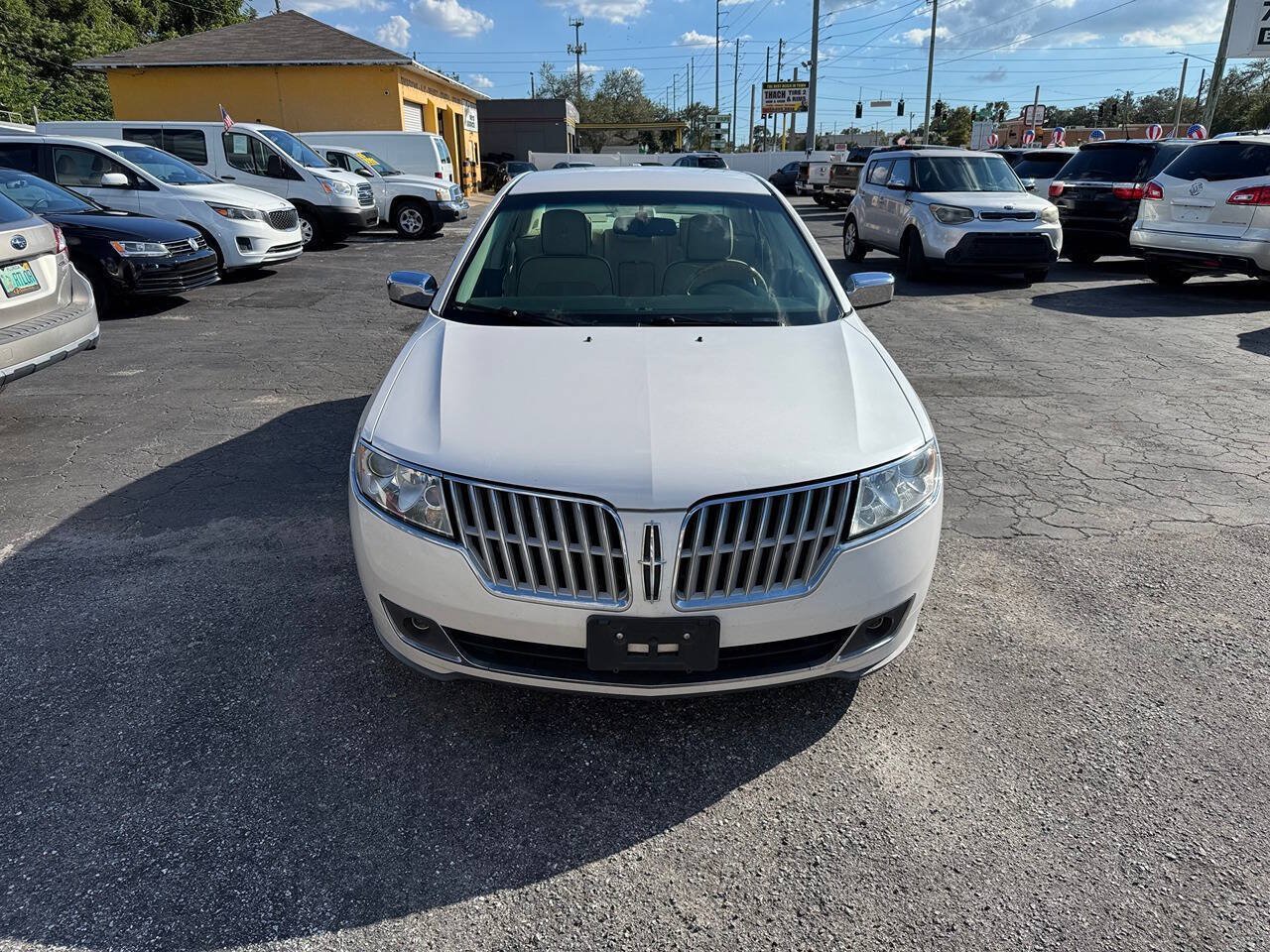 Used 2010 Lincoln MKZ FWD image 3
