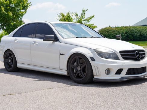 Used 2010 Mercedes-Benz C 63 AMG Sedan image 8