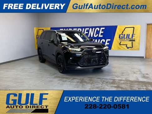 Used 2025 Toyota Grand Highlander FWD image 1
