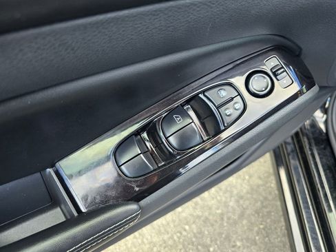 Used 2023 Nissan Altima 2.5 SV image 9