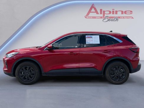 Used 2023 Ford Escape Active w/ Tech Pack #2 AWD/4WD image 2