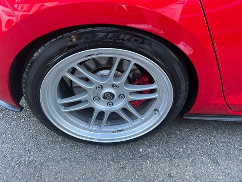 Used 2020 Volkswagen GTI SE image 13