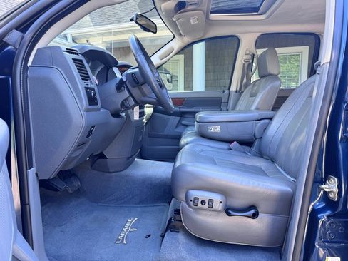 Used 2006 Dodge Ram 2500 Truck Laramie AWD/4WD image 10