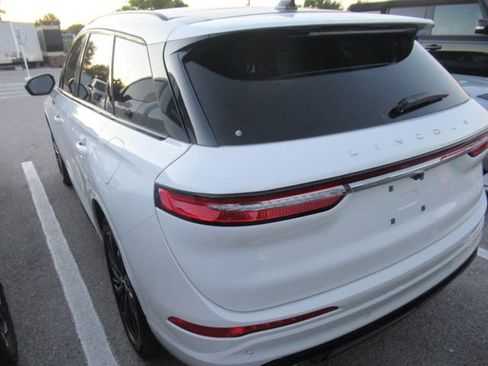 Certified 2025 Lincoln Corsair Grand Touring w/ Jet Appearance Package AWD/4WD image 4