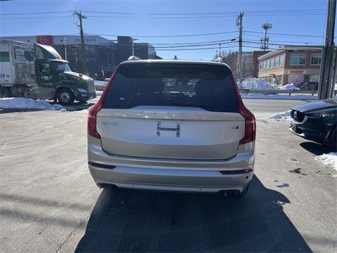 Used 2016 Volvo XC90 T6 Momentum w/ Momentum Plus Package image 7