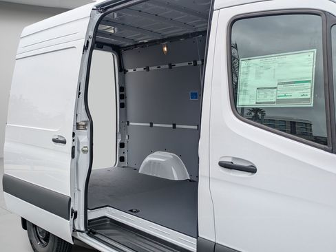 New 2026 Mercedes-Benz Sprinter 2500 image 5