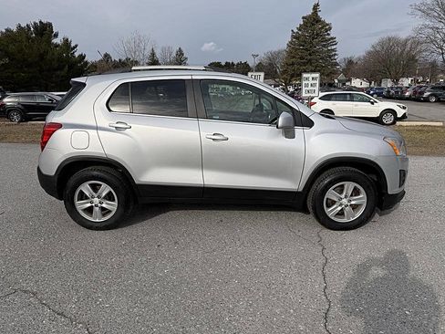 Used 2015 Chevrolet Trax LT w/ LT Plus Package image 6