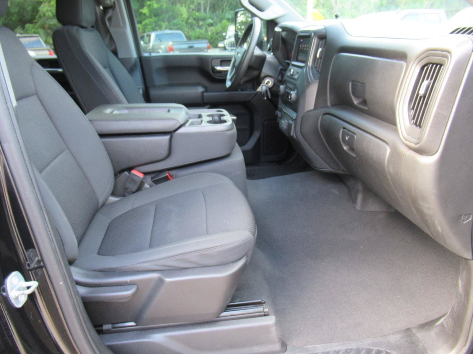 Used 2023 Chevrolet Silverado 2500 Custom w/ Custom Value Package AWD/4WD image 10