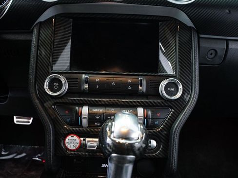 Used 2017 Ford Mustang Premium image 17