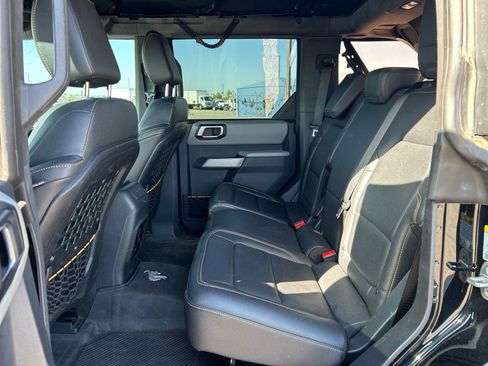 Used 2022 Ford Bronco Badlands AWD/4WD image 11