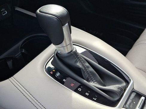 Used 2023 Honda HR-V EX-L image 15