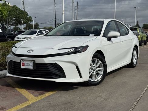 Certified 2025 Toyota Camry LE image 2