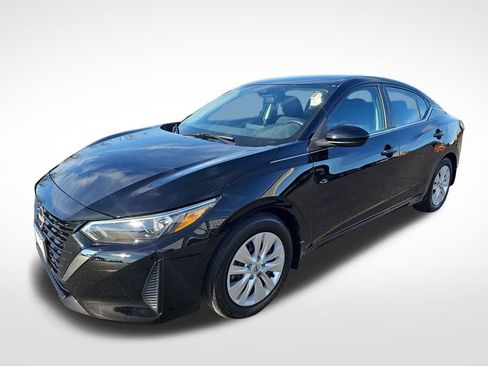 Used 2024 Nissan Sentra S image 9